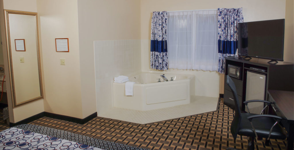 hotels with private hot tubs in room near me | Dutch Inn ...