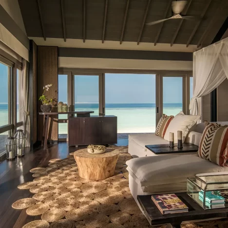Luxury Suites vs. Villas: Which Is the Right Choice for 2025?