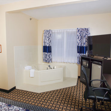 Hotels With Jacuzzi Suites In Orange City Iowa - Dutch Inn Suites